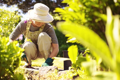 Health and safety practices used by Isleworth gardeners